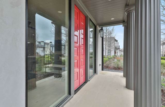 Fully Furnished 1 Bedroom Carriage House in Trilith! Gallery 4