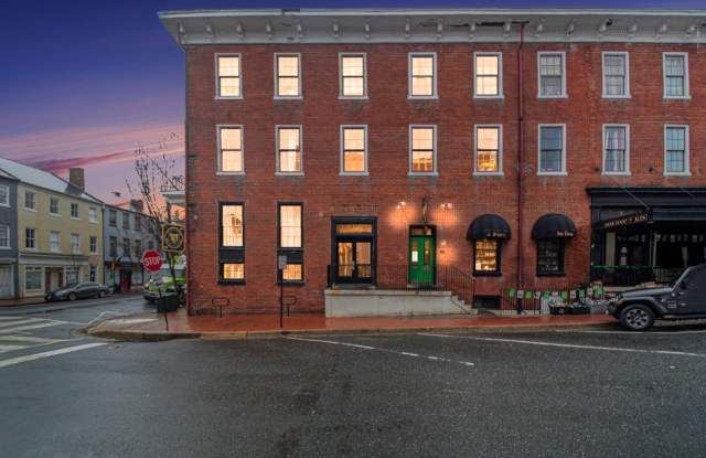COMING SOON- 2 Bed 1 Bath Downtown Fredericksburg Apartment photos photos