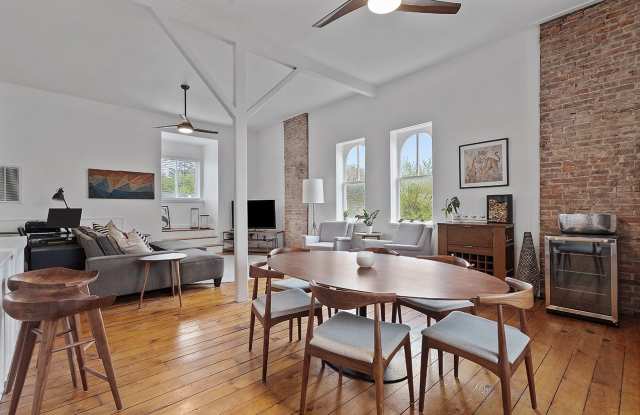 181 46th Street Gallery 2