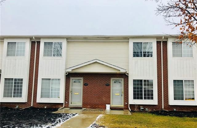 4953 CROOKS Road - 4953 North Crooks Road, Royal Oak, MI 48073