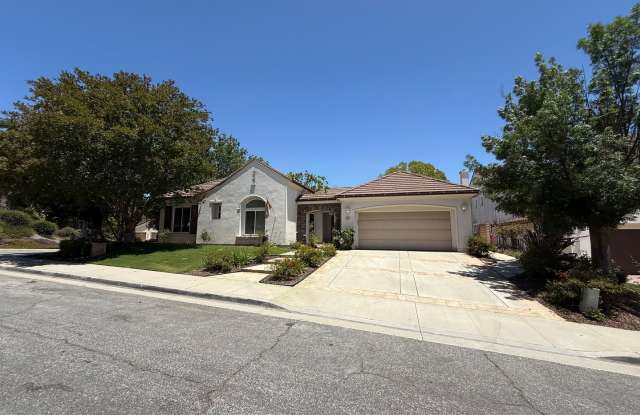 4 bed, 3 1/2 bath beautiful home Wood Ranch home photos photos