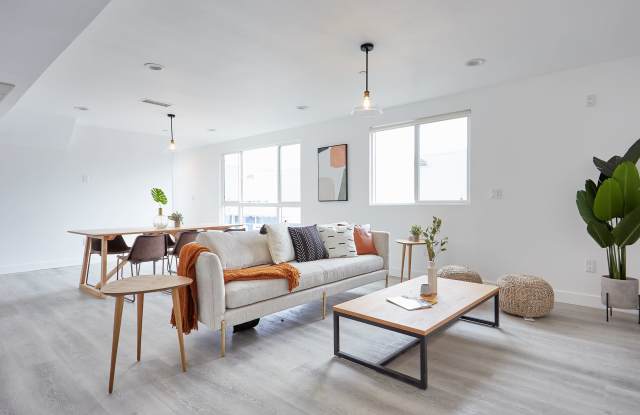 1430 W 37th Street - Co-Living Housing photos photos