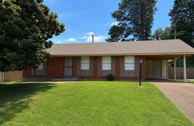 4493 Westmont Rd photos photos