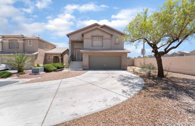 Spacious Two-Story Home with Pool! - 7290 Victoria Oak Court, Spring Valley, NV 89148
