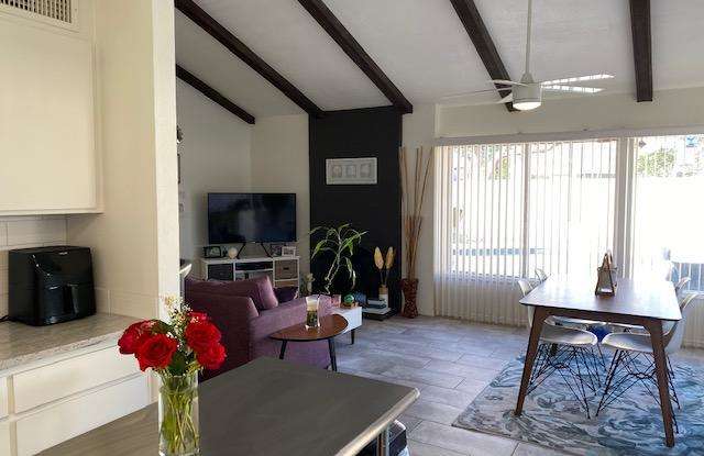 1216 E ESCONDIDO Drive Gallery 4