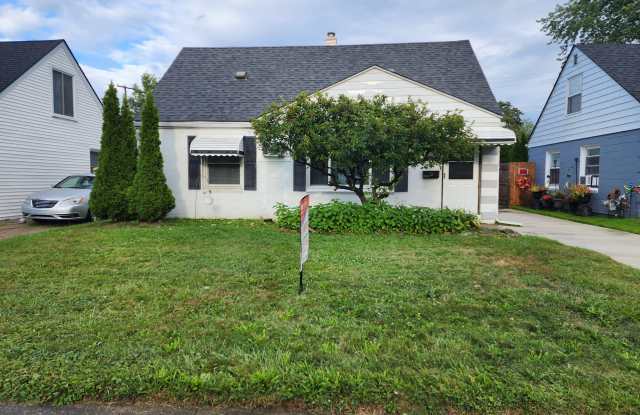 22828 Almond Avenue photos photos