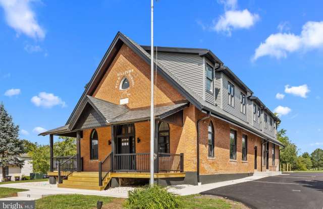 819 BLOOMING GLEN ROAD unit: Apt 4 photos photos 819 BLOOMING GLEN ROAD unit: Apt 4 photos photos