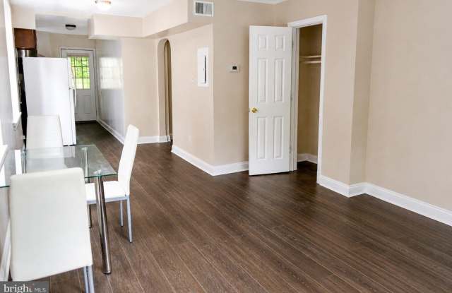 63 GALVESTON Place SW Gallery 2