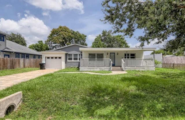 2229 Rose Boulevard - 2229 Rose Boulevard, Oak Ridge, FL 32839