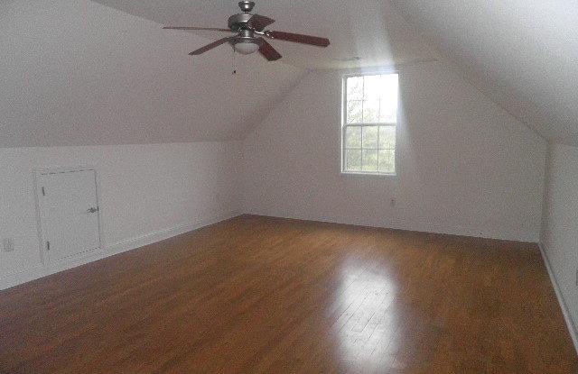 244 Stoneridge Dr Gallery 3