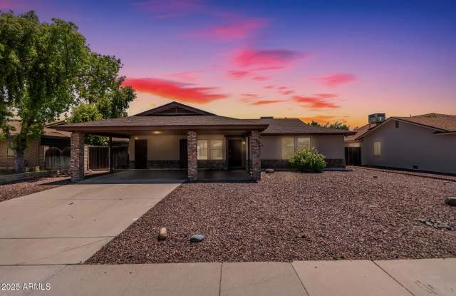 137 W WAGONER Road photos photos