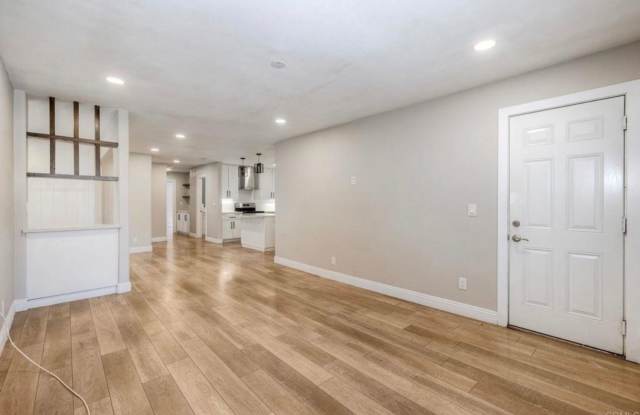 Available Now! Stunning Fully Remodeled 4-Bedroom / 2- Bath Duplex home in Spring Valley Gallery 4