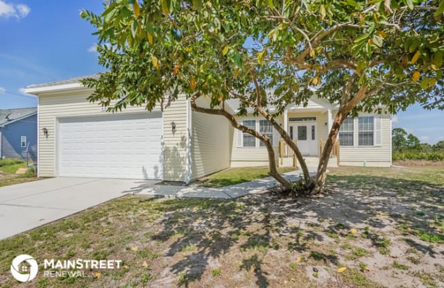 603 E 8th St - 603 East 8th Street, Lehigh Acres, FL 33972