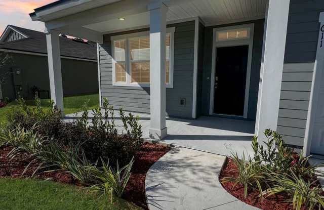 Large 5/3 Home in Morgan's Cove! photos photos