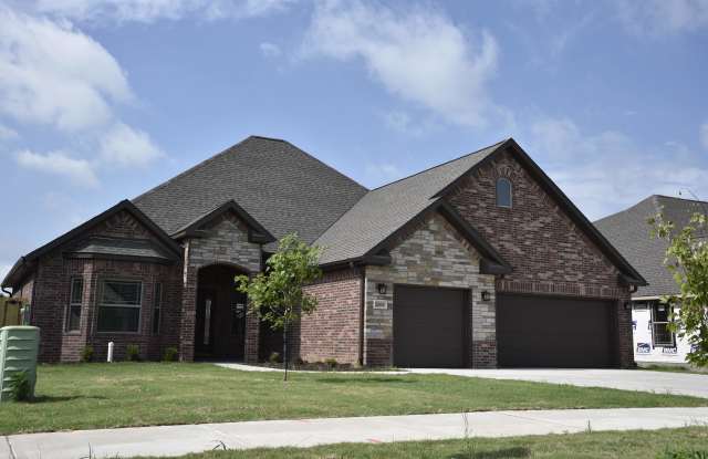2301 Southwest Tupelo Avenue photos photos