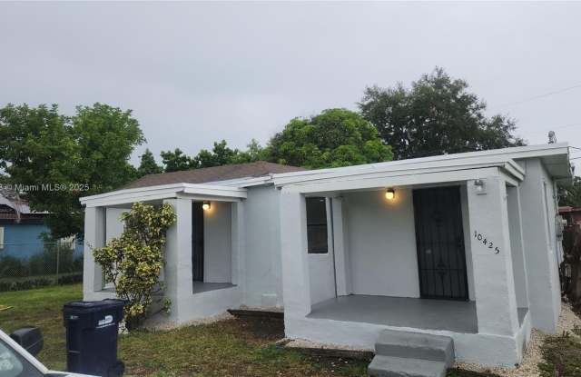 10425 SW 173rd Ter photos photos