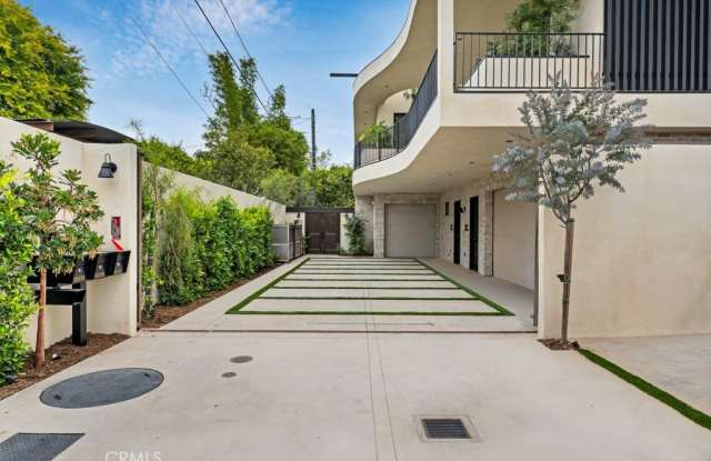 12131 Palms Boulevard photos photos