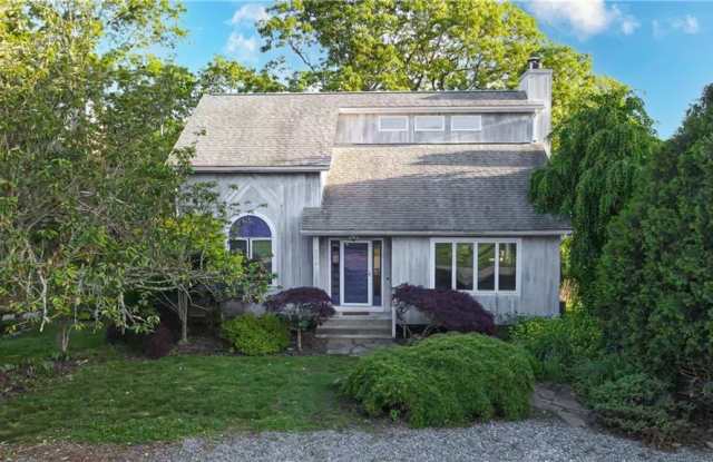 262 Wood Hill Road photos photos