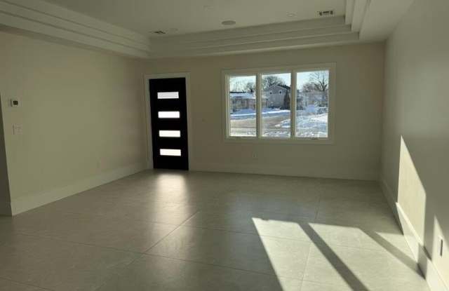 7 Whalepond Road Gallery 2