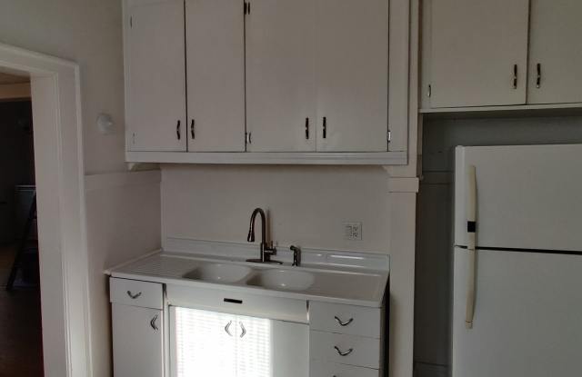 4133 W Berteau Ave photos photos