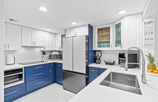 9050 NW 28th Street unit: 137 photos photos