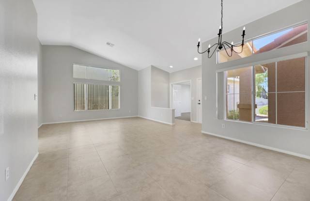 Beautiful Single-Story Home with New Carpet, Spacious Layout & 3-Car Garage Gallery 4