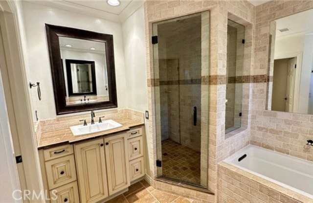 5514 East Crater Lake Avenue Gallery 4