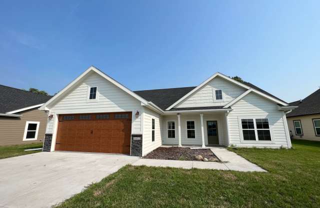 Beautiful 3 bedroom house! $2,250 - 1412 24th Avenue North, Fort Dodge, IA 50501