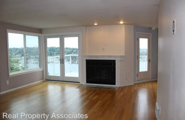 2500 Dexter Ave N #D Gallery 4