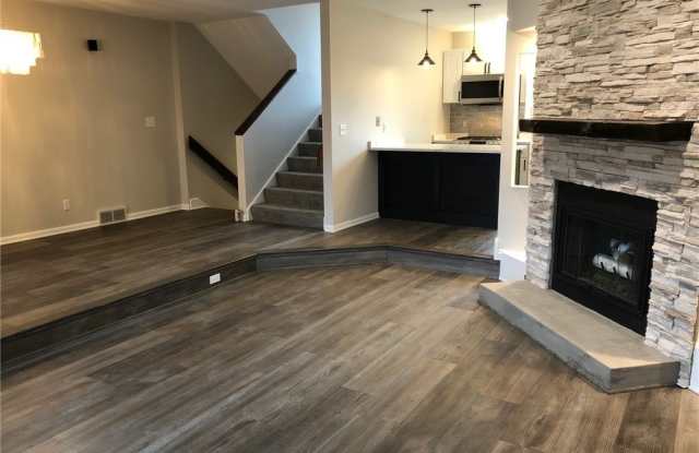 359 Lakefront Boulevard Gallery 3