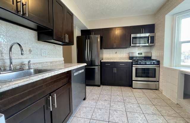 Updated 3 Bed 2.5 Bath townhome in Manassas - 8295 Community Drive, Sudley, VA 20109