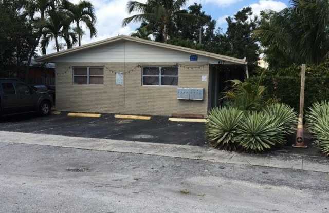 417 SE 12th Court unit: 6 photos photos