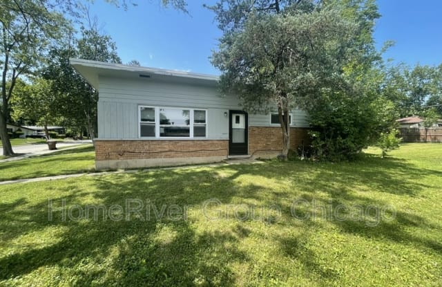 314 Seneca St - 314 Seneca Street, Park Forest, IL 60466