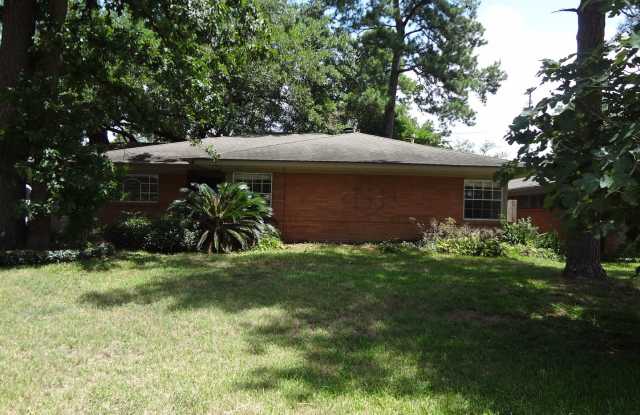 706 Azaleadell Dr. Gallery 4