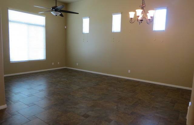 3866 E CAT BALUE Drive Gallery 2