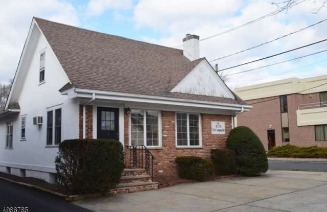 1793 E 2ND ST - 1793 East 2nd Street, Union County, NJ 07076