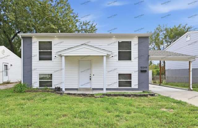 10344 Castle Drive Gallery 1