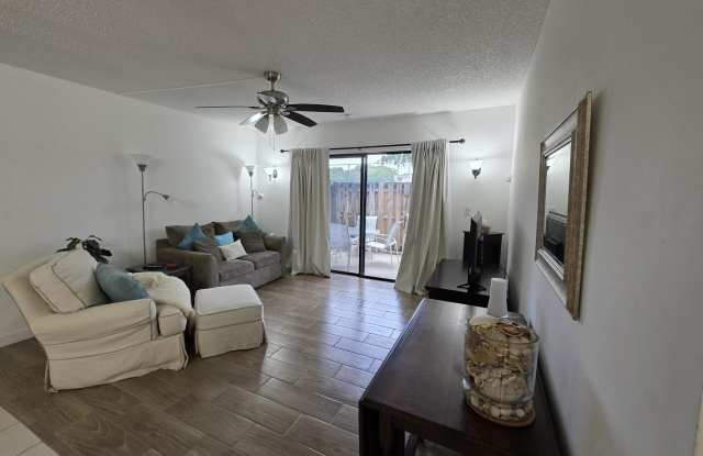 3402 Gardens E Drive Gallery 3