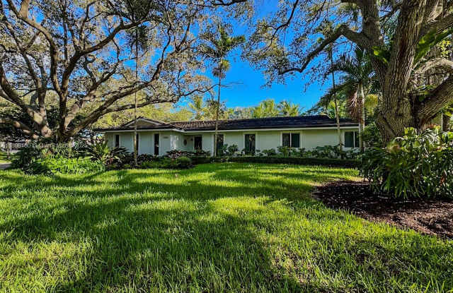 7585 SW 163rd St photos photos