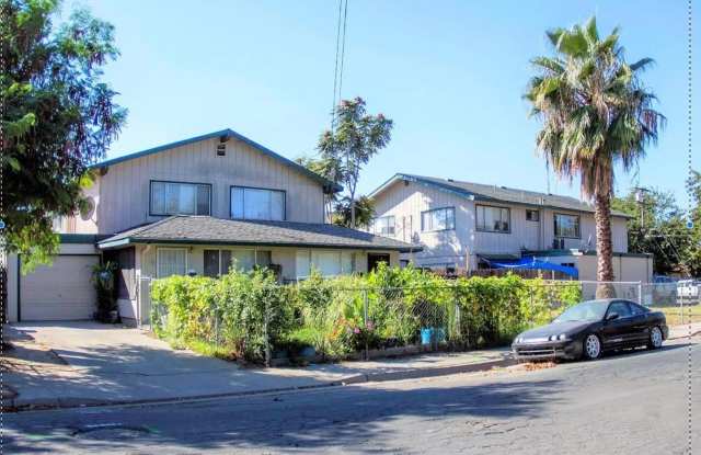 501 Leon AVE photos photos