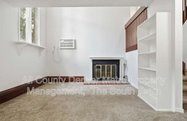2835 S Monaco Street Pkwy Gallery 4