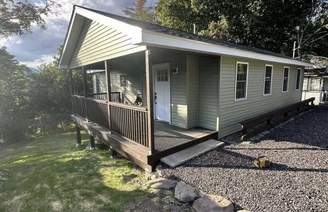 13 Saugertes Manor Road - 13 Saugerties Manor Road, Ulster County, NY 12477 13 Saugertes Manor Road - 13 Saugerties Manor Road, Ulster County, NY 12477