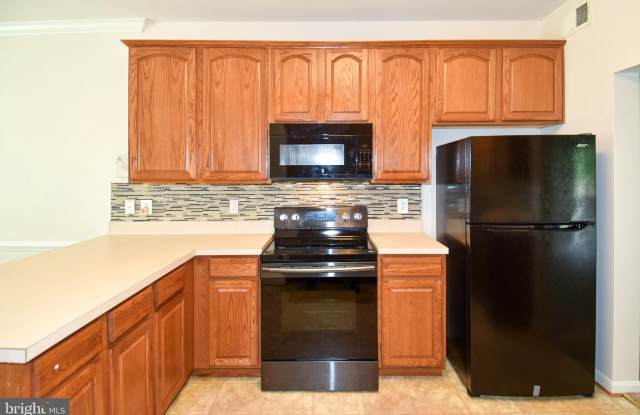 15511 KENNETT SQUARE Way Gallery 2