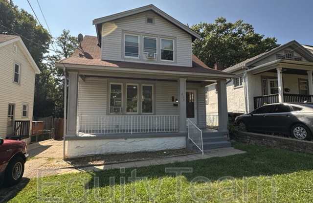 835 Greenwich Ave photos photos