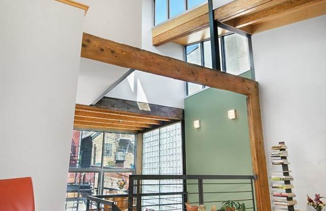1933 N Damen Avenue Gallery 3