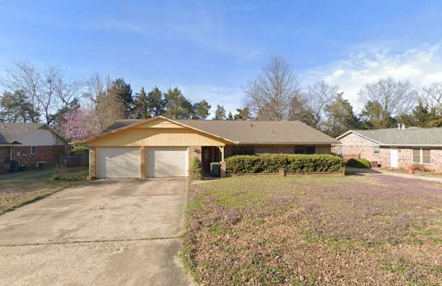 4 bedrooms and 2 bath home, mature neighborhood, garage, well built and clean photos photos