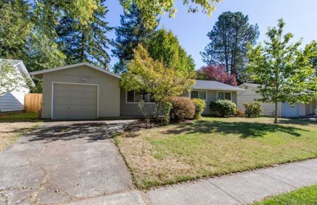 Beautiful 3 Bedroom Ranch Style Home in Cedar Hills with Remodeled Gourmet Kitchen! Gallery 1