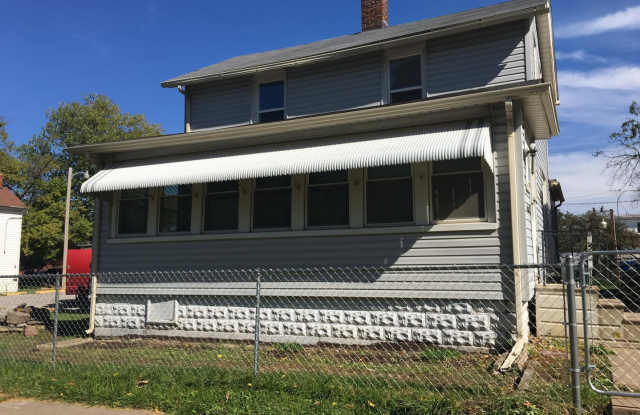 1511 Ripley Street , a large 3 bedroom with fence yard photos photos