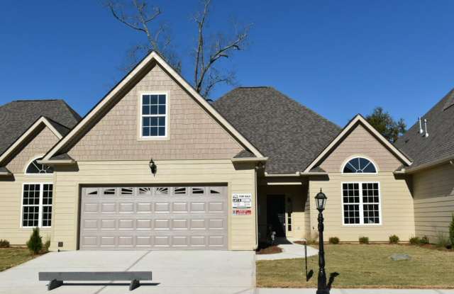 Townhouse for Rent in Hixson - 1003 Jackson Mill Drive, Middle Valley, TN 37343