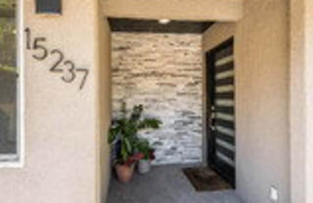 15237 Otsego Street Gallery 1